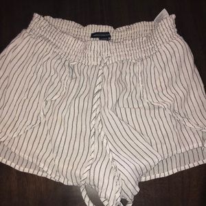 american eagle flowy striped shorts